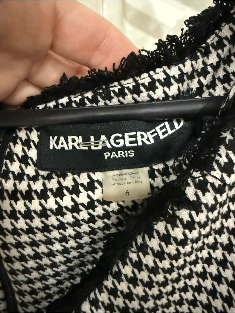 Karl Lagerfeld Paris Houndstooth Sheath Dress Fringe Trim V-Neck Size 6 Career - Picture 3 of 4
